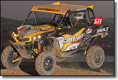 Can-Am's #673 Mark Holtz piloting his Can-Am Commander 1000 UTV