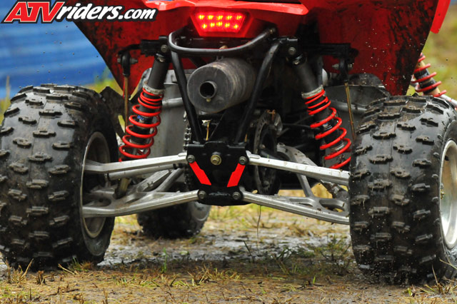 [Immagine: 2009-polaris-outlaw-atv-irs-rear-shock.jpg]