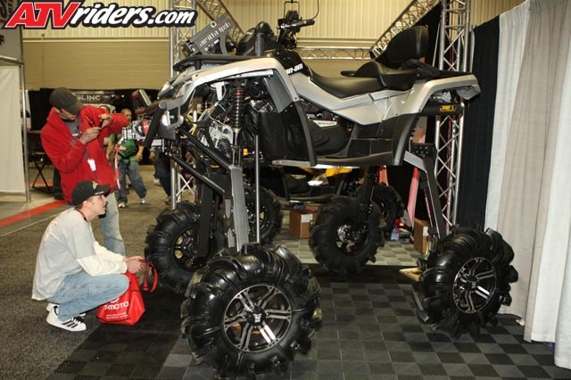 gorilla-axle-can-am-utility-atv-lifted