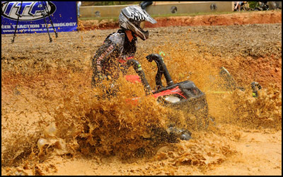 Championship Mud Racing