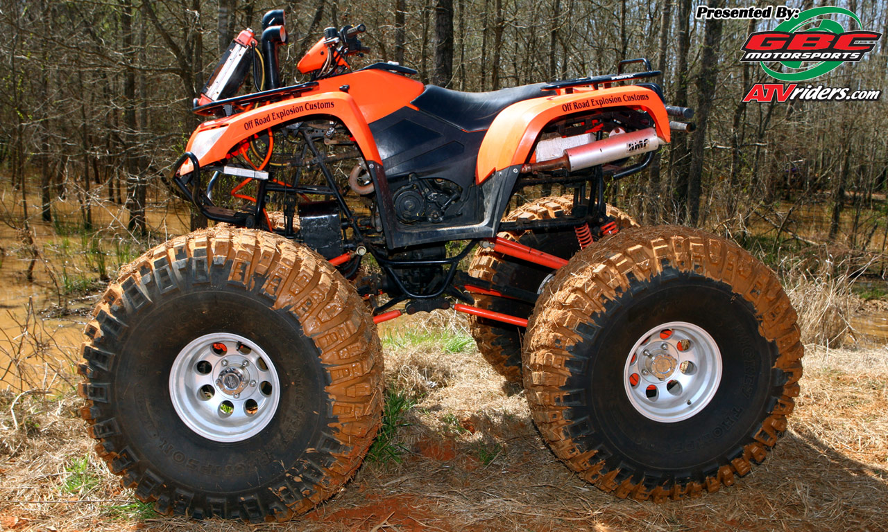 Highlifter Mud Nationals - Arctic Cat ATV with Monster Tires - "Wednes...