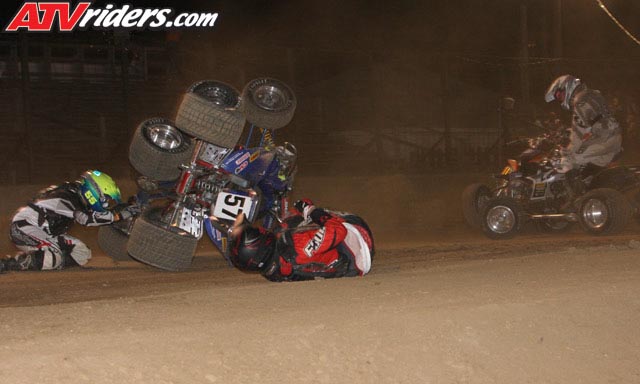 2007-08-pro-am-atv-wreck