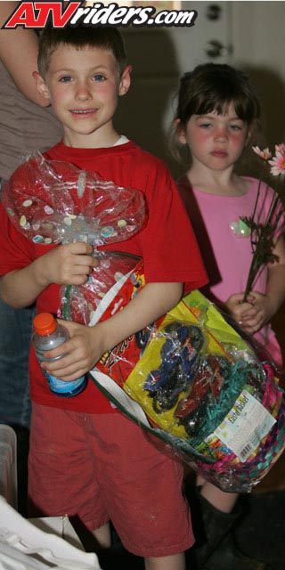 2007-03-egg-hunt-prize