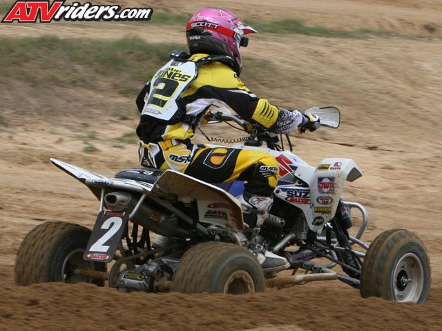 2007-04-jamie-jones