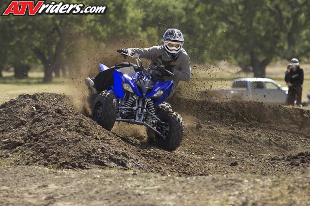 Raptor-250-Action1