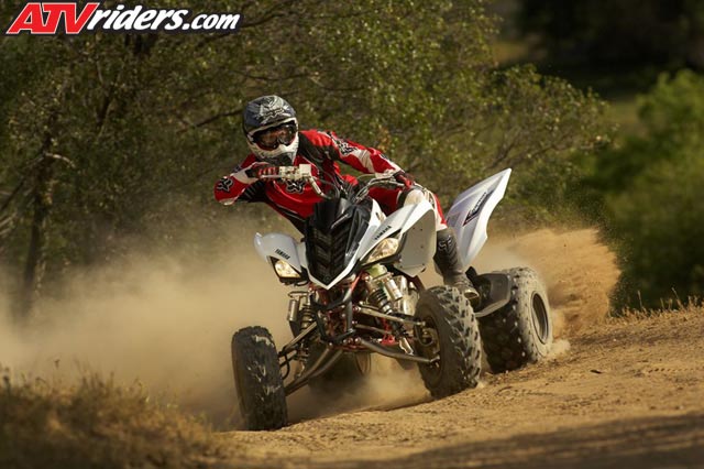 raptor-700-atv-ActionWhite1