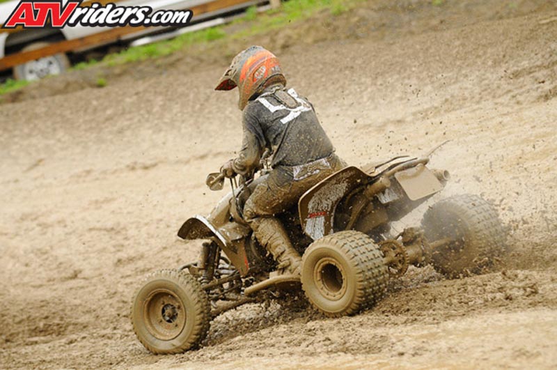 01-women-atv-6894