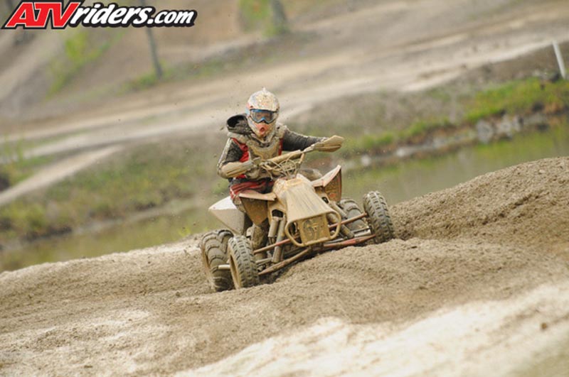 01-women-atv-6898
