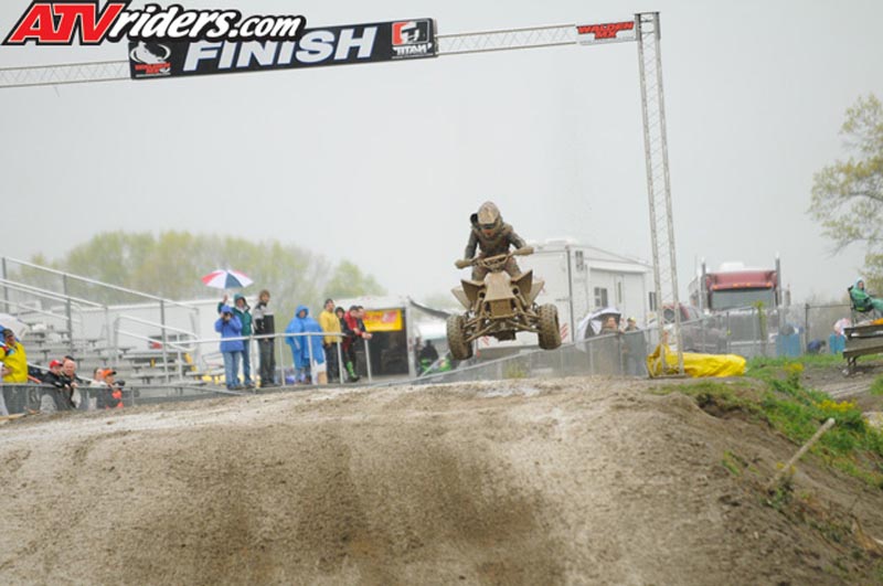 01-women-atv-6920