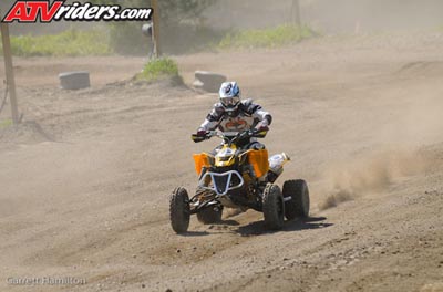 03-amateur-4682