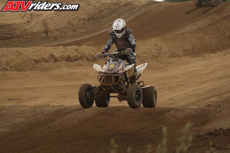 QUAD5784