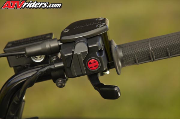 grizzly-450-eps-throttle-4x4-selector