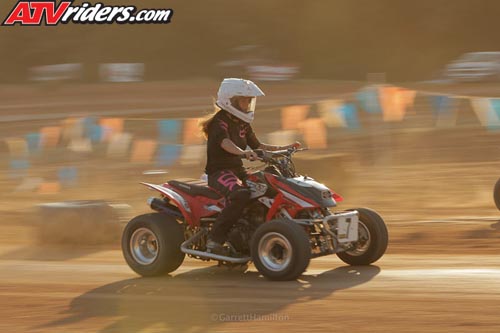 needt-racing-women-_JHP1800