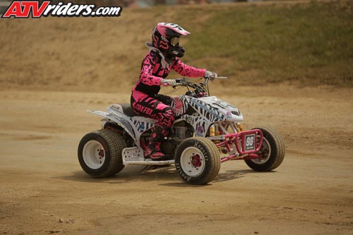 needt-racing-05-women-main-_JHP0405