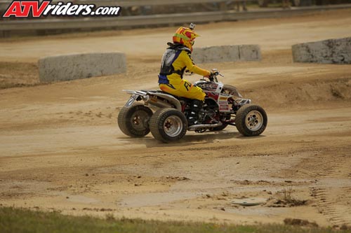 needt-racing-05-women-main-_JHP0426