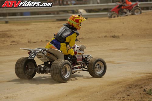 needt-racing-05-women-main-_JHP0452