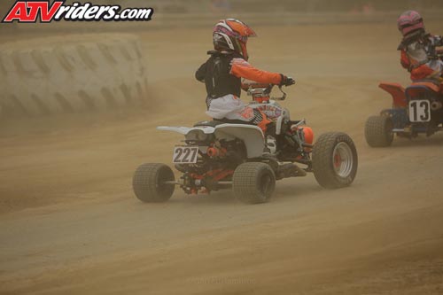 needt-racing-05-youth-main-_JHP1821