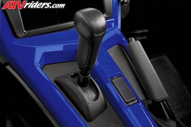 2016-yamaha-yxz-1000r-Blue_Detail_Shifter