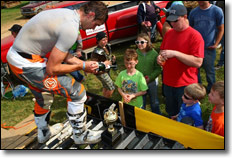 Chad Weinen - Giving Autograph