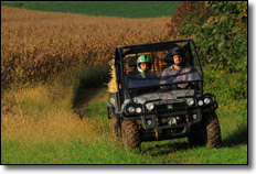 2011 John Deere Gator XUV 825i 4x4 SxS / RUV